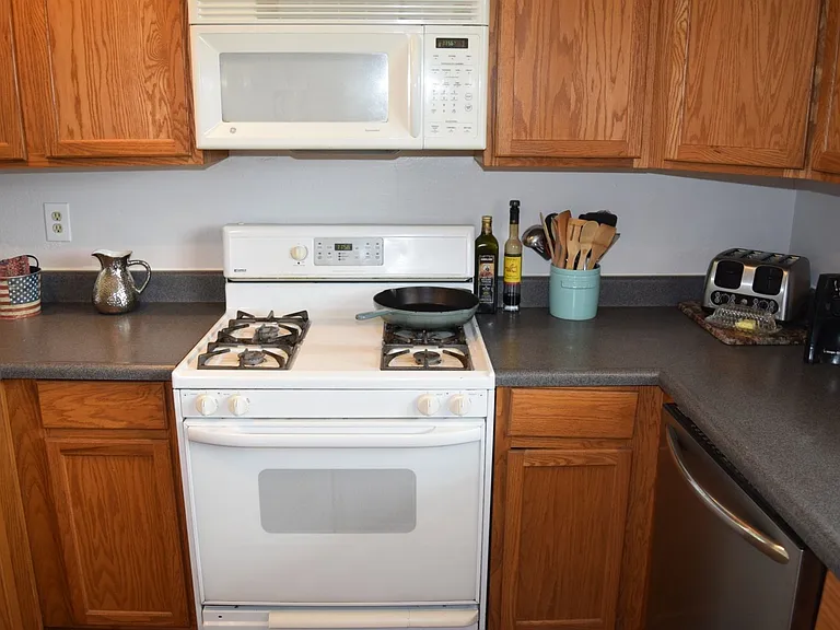 5578 Coronado Way — Photo 4