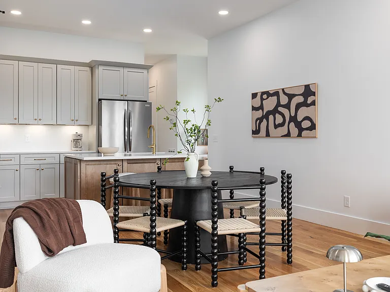 1013 Summit Ave #A — Photo 22