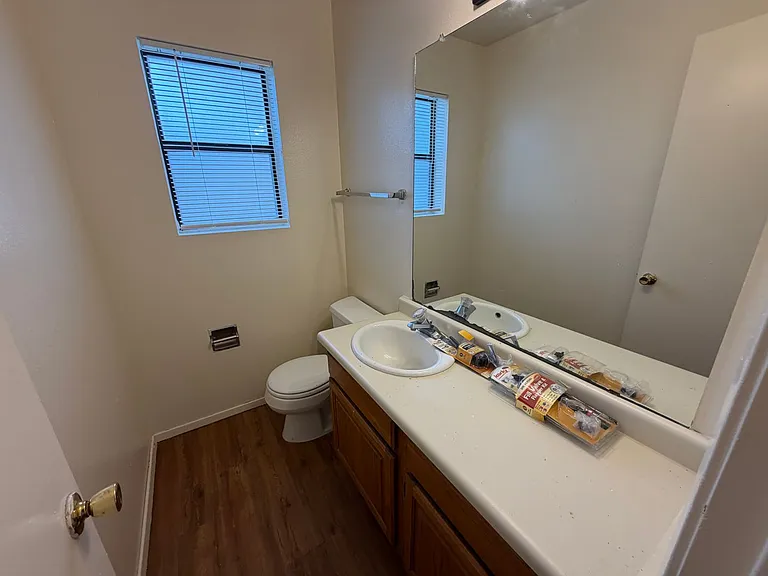 1405 Dr Martin Luther King Jr Ave NE — Photo 21