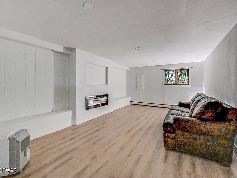 49 Lake View Dr #14 — Photo 40