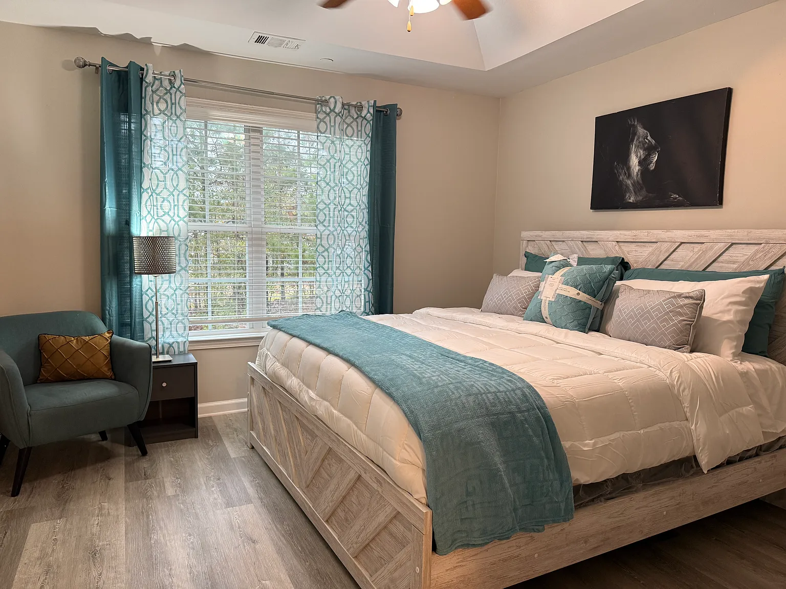 2 bed, 2.5 bath, 1750 sqft, $1,795 — Photo 3