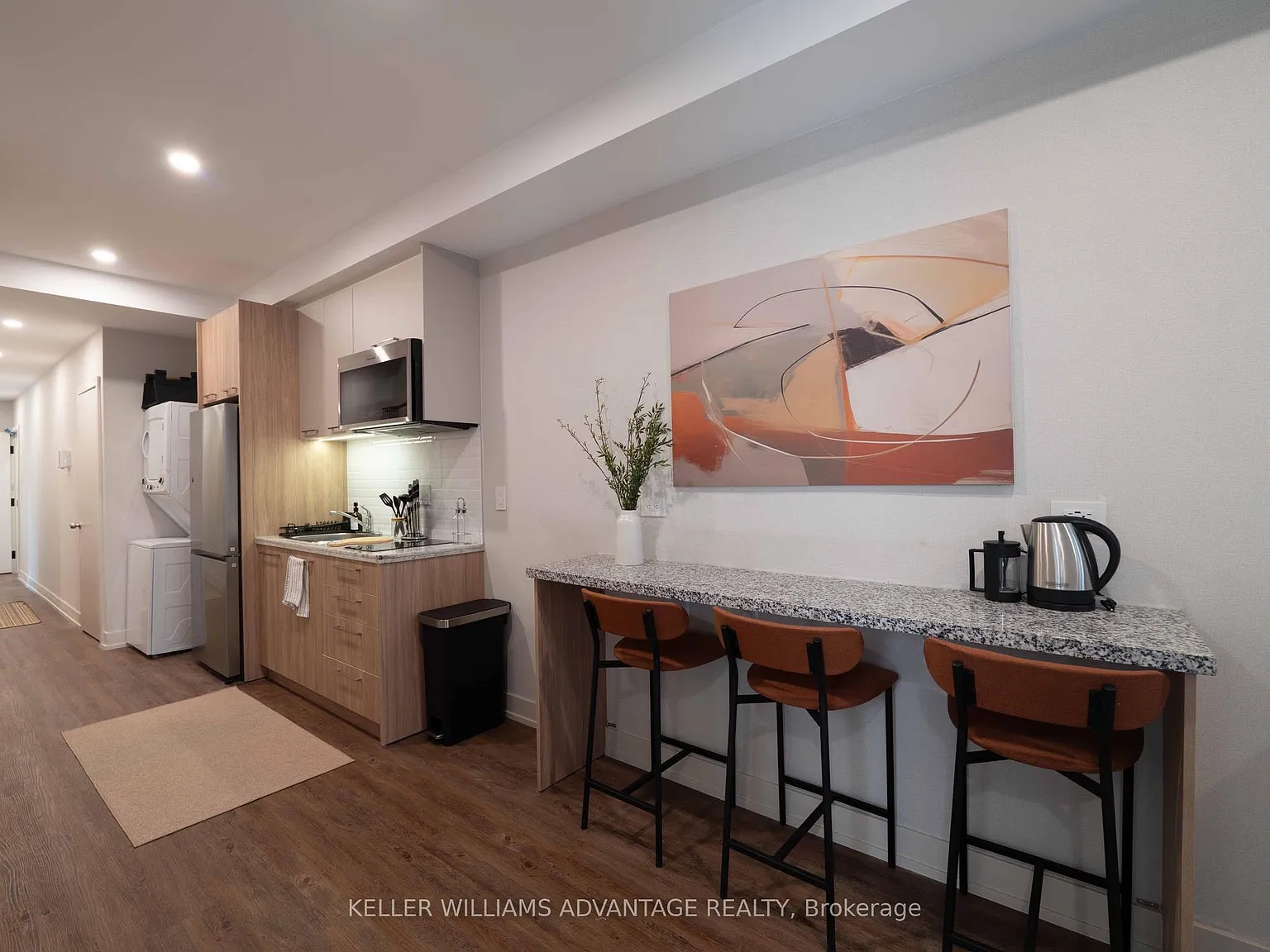 3 bed, $5,050 — Photo 4