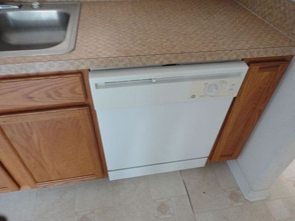 4th image of 17 Palm Leaf Ln