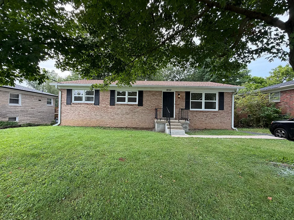 1862 Marlboro Dr
