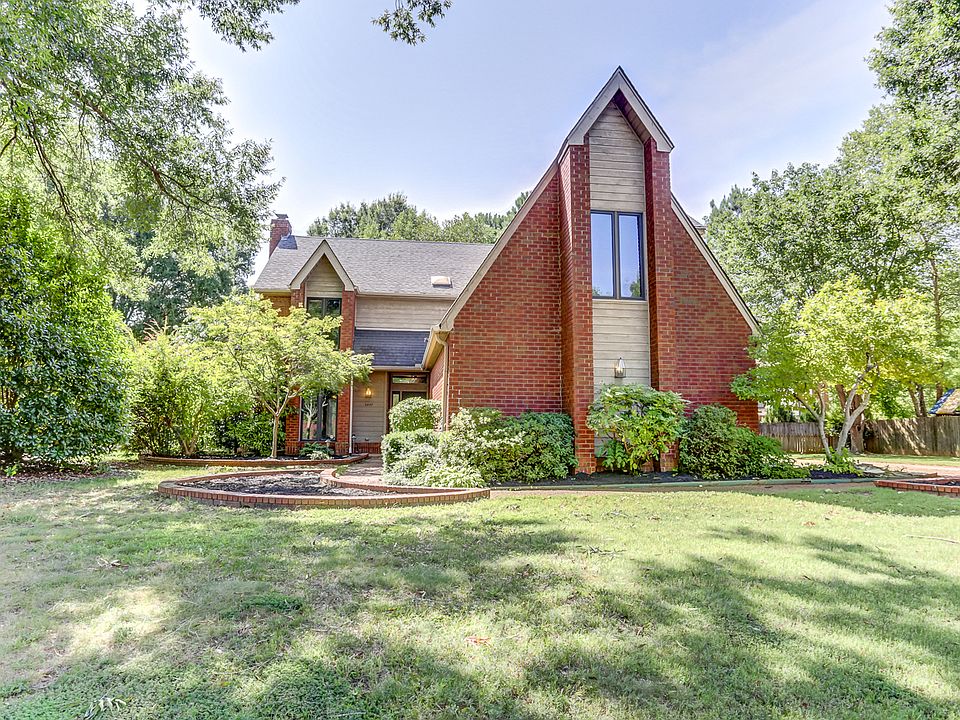 1st image of 2447 Netherhall Dr
