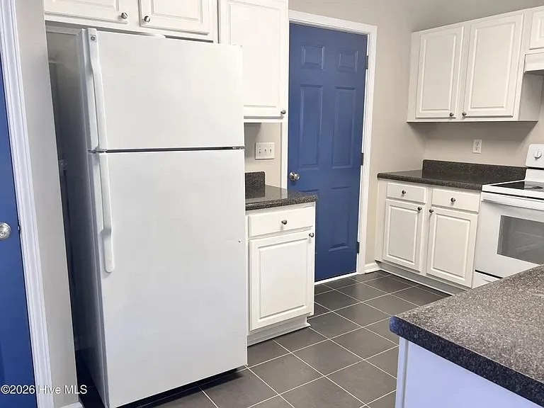 4068 Winds Ridge Dr — Photo 6