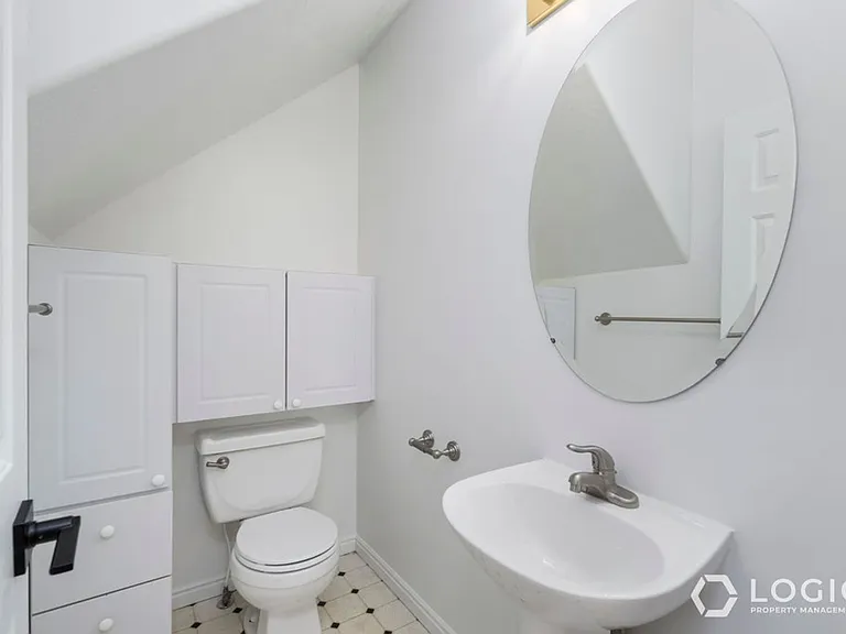 166 E Rawlins Ln — Photo 22
