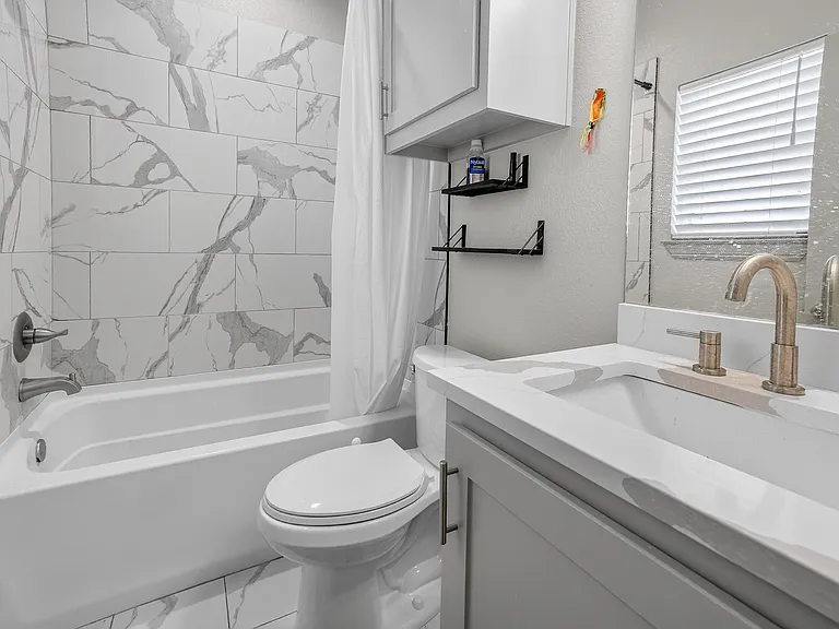 3521 S Hills Ave — Photo 18