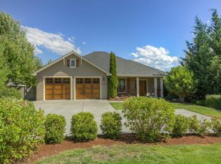 3742 Cherry Ln, Medford, OR