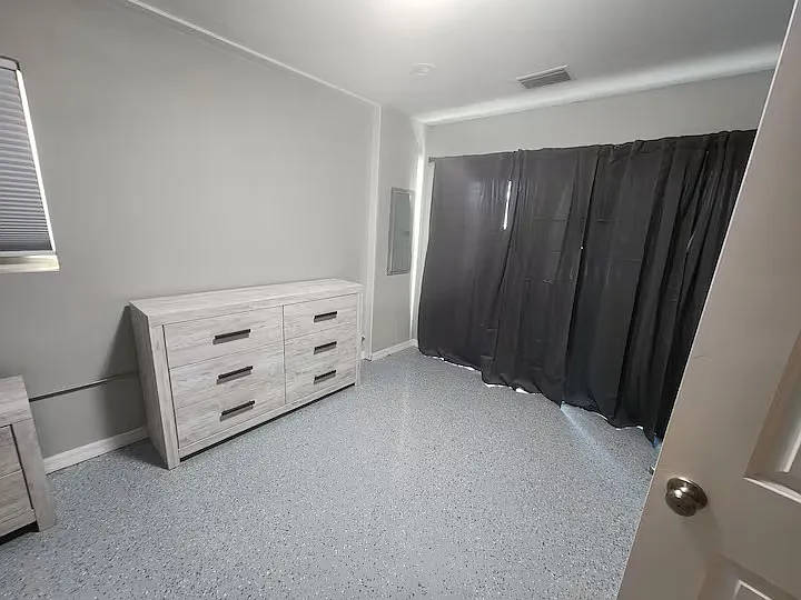 4 bed, 2062 sqft, $13,000 — Photo 3