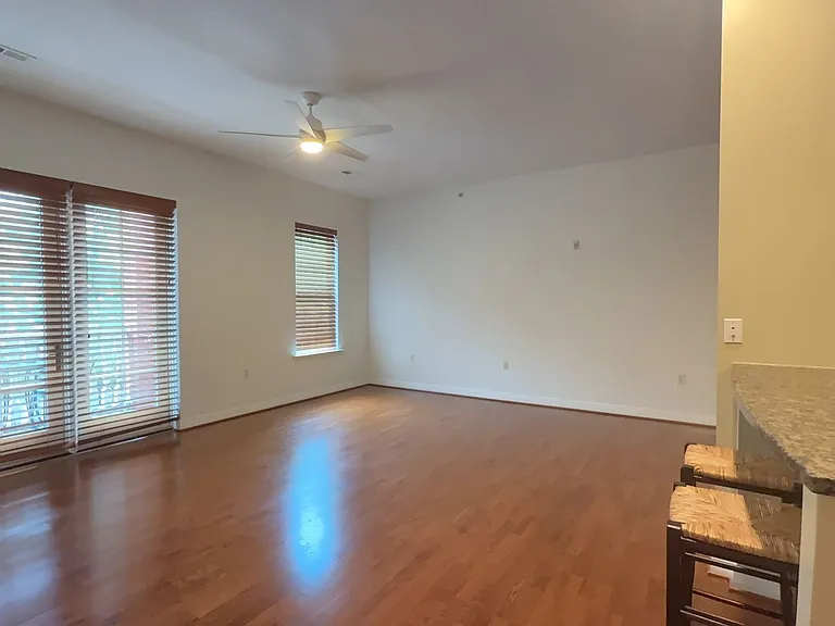 450 W Princess Anne Rd #308 — Photo 7