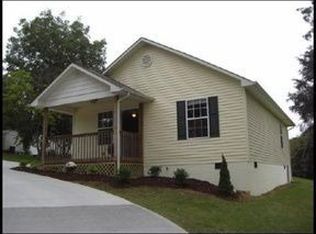 5003 Clover Rd, Knoxville, TN 37912