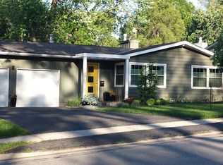 7135 Belinder Ave, Prairie Village, KS 66208