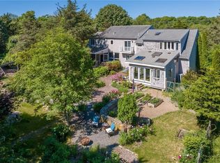 517 Lake Rd, Tiverton, RI 02878