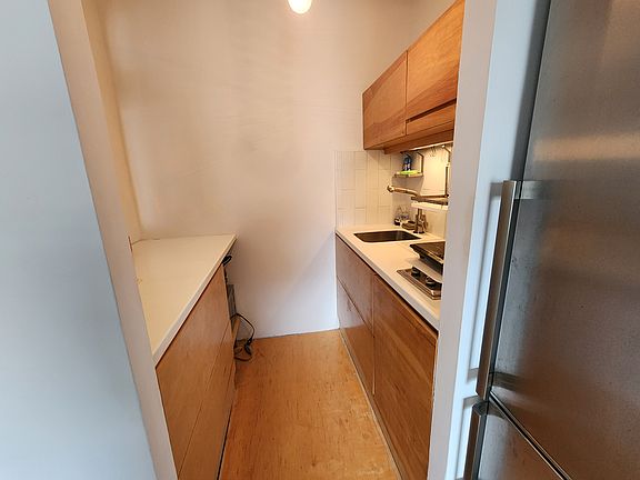 5th image of 12325 82nd Ave APT 3T