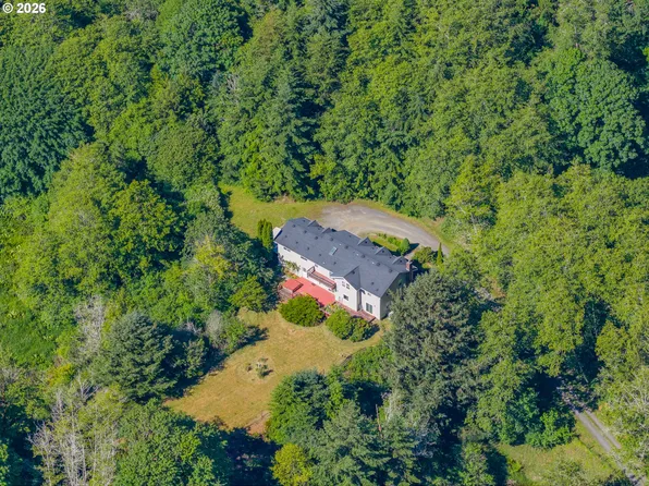61844 Old Wagon Rd, Coos Bay, OR 97420