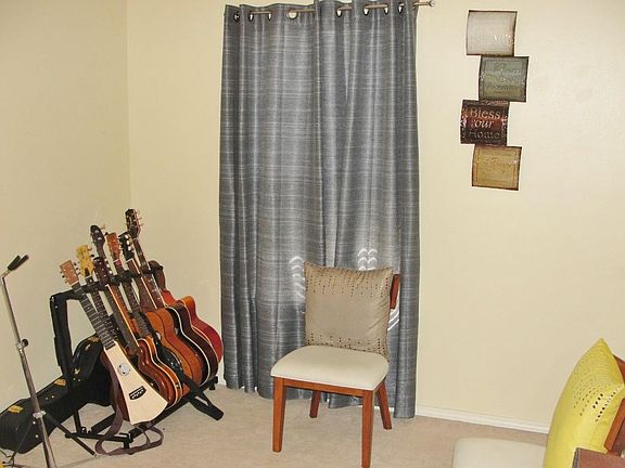 5th image of 6214 Brown Ln