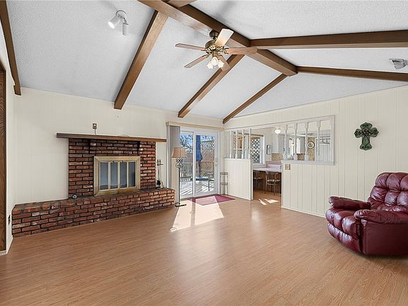 2nd image of 1518 W Magnolia St