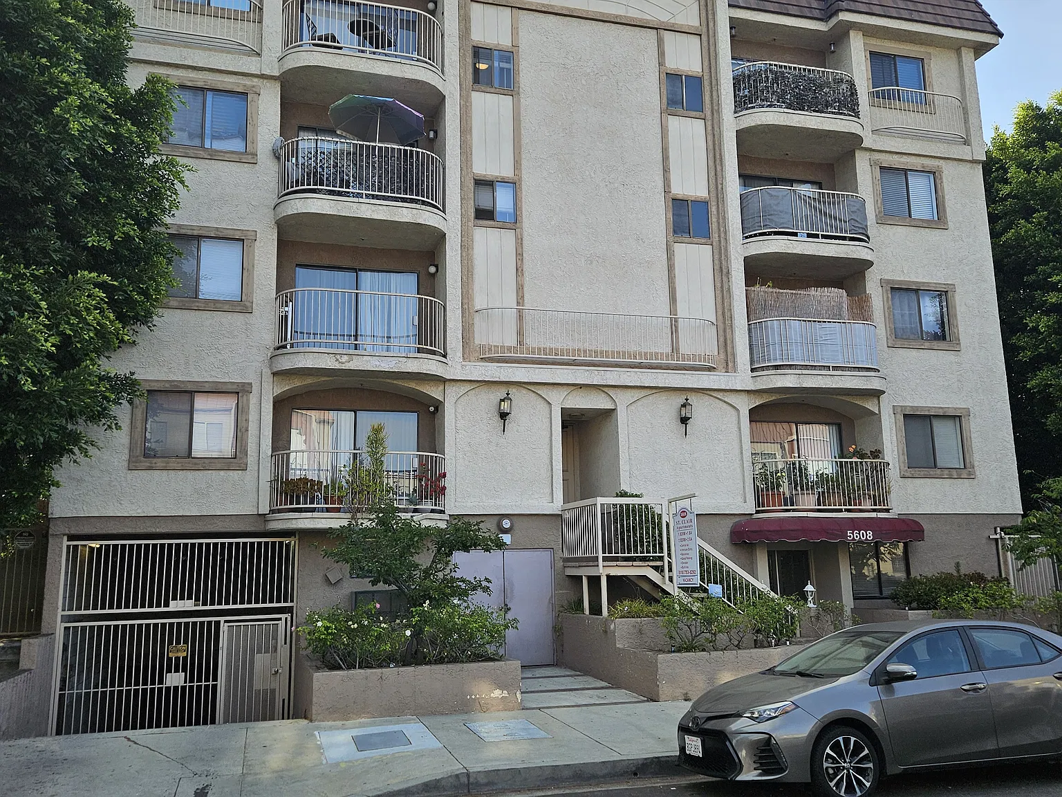 2 bed, 775 sqft, $2,250 — Photo 1