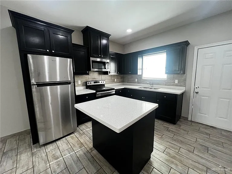 1327 W Garfield Ave #3 — Photo 3