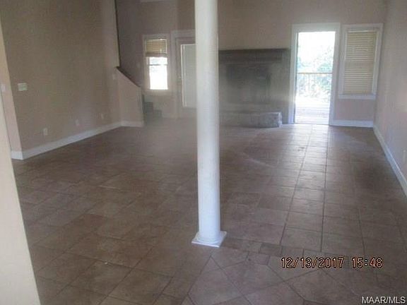 3rd image of 2945 Pinehaardt Dr