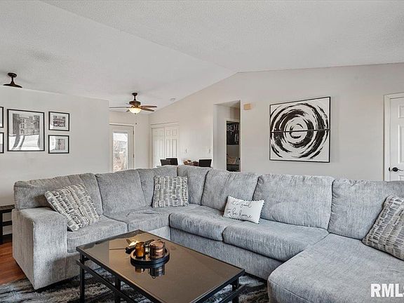 5th image of 904 Diane Ct