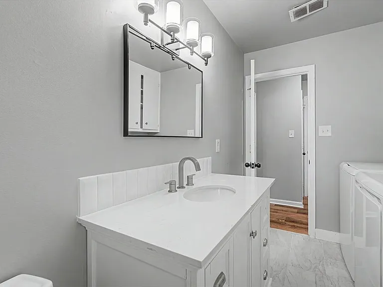 2430 Coosawattee Dr NE #B — Photo 14