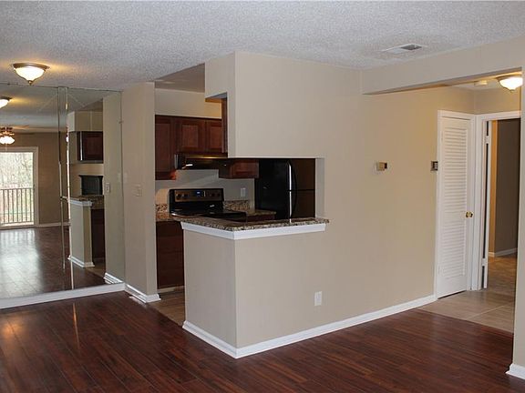 3rd image of 562 Candle Ln APT 201