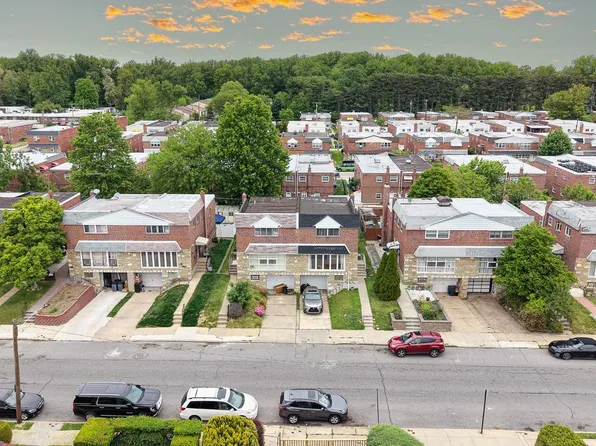 2217 Hoffnagle St, Philadelphia, PA 19152