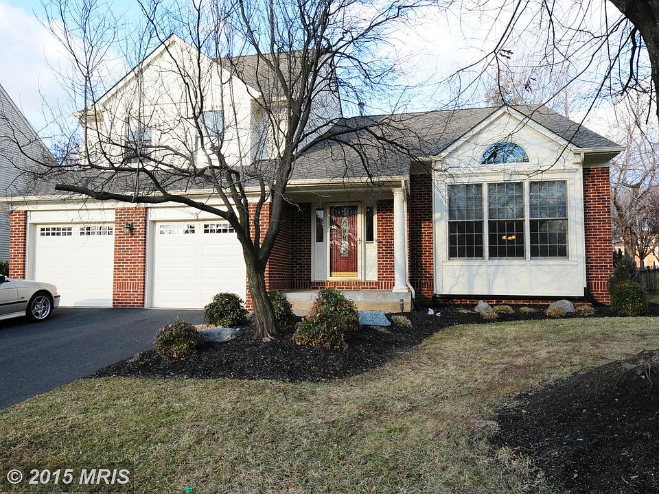 1st image of 1320 Summerfield Dr