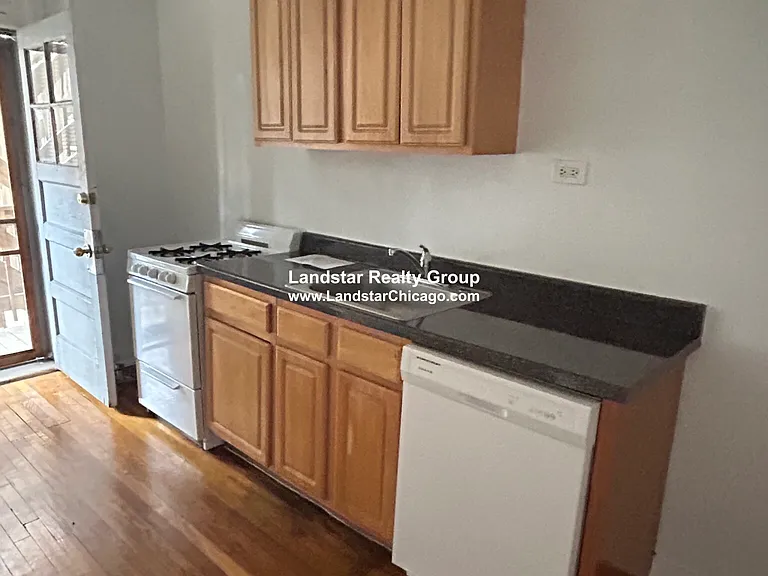7755 N Sheridan Rd #2 — Photo 8