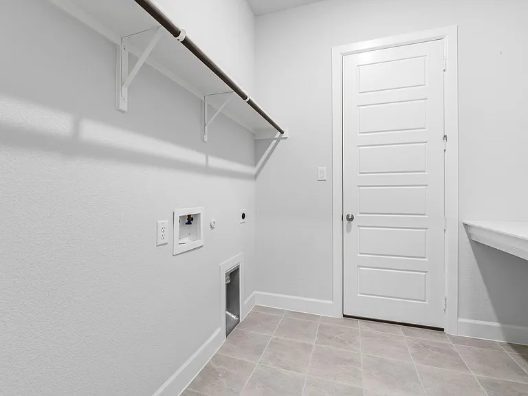 500 Samaritan Dr — Photo 38