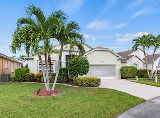 592 NW Cortina Ln, Port Saint Lucie, FL 34986