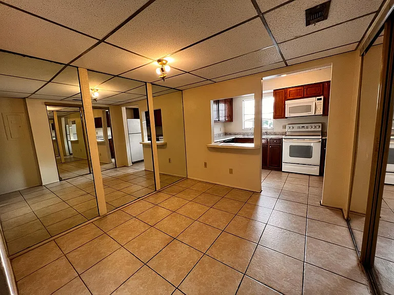 14410 Reuter Strasse Cir #215 — Photo 4