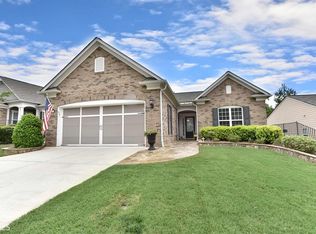 6439 Autumn Crest Ln, Hoschton, GA 30548