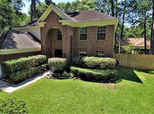 19 Windsor Dr, Conroe, TX 77304