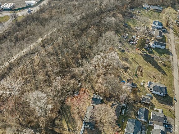 4th image of 485 Glendean Ave