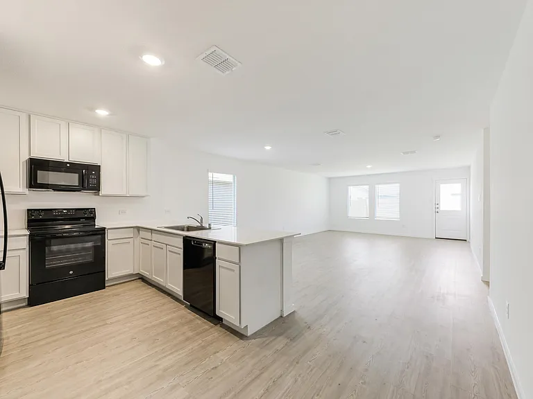 6744 Teal Cir — Photo 15