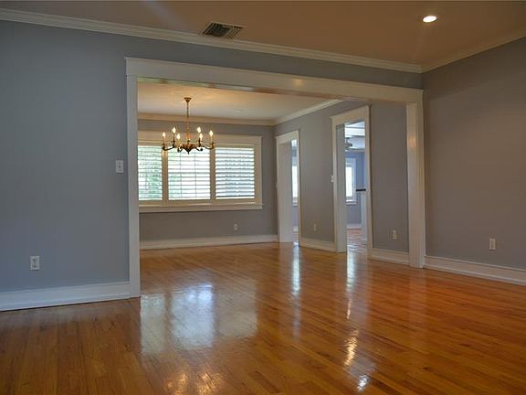4th image of 3012 W Fair Oaks Ave