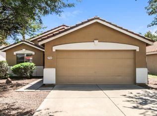 5743 E Flossmoor Cir, Mesa, AZ 85206