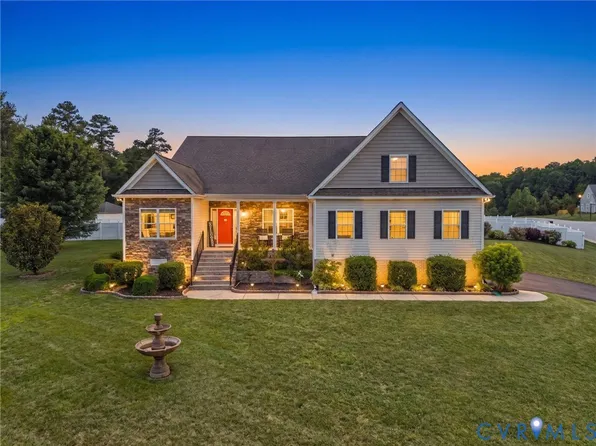 20001 Talon Point Dr, South Chesterfield, VA 23803