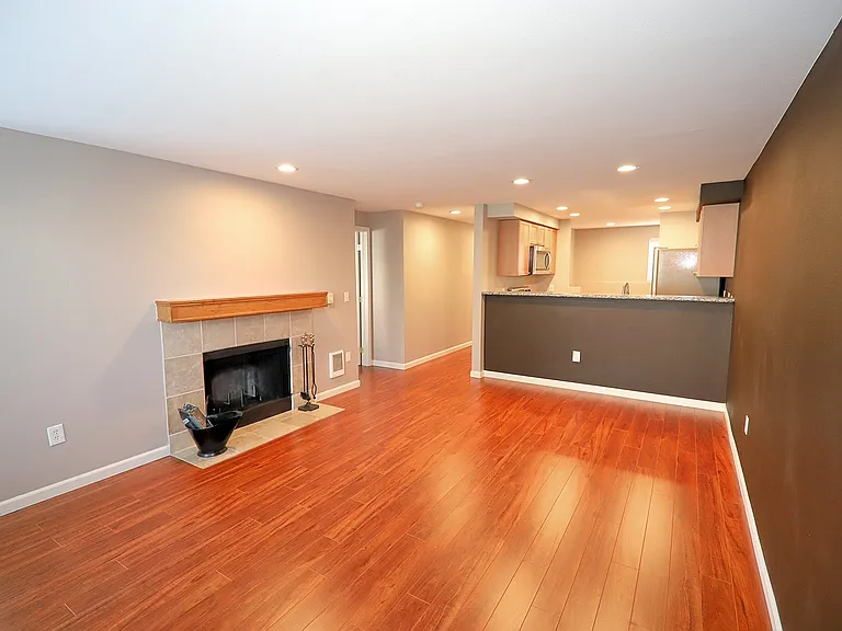 26209 116th Ave SE #B102 — Photo 1