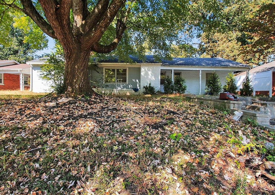 1st image of 989 McPherson Dr