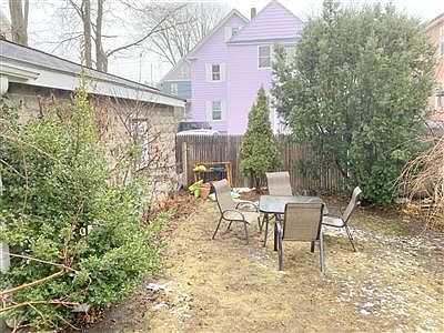 1st image of 56 Quincy St #1