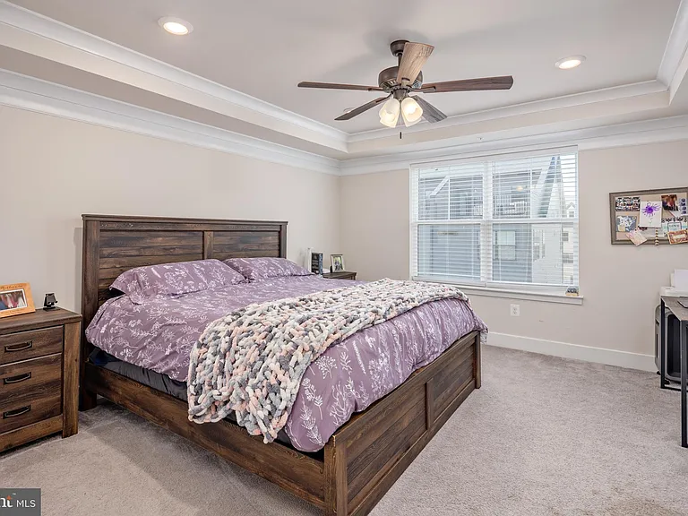 618 Chalcedony Ln — Photo 29