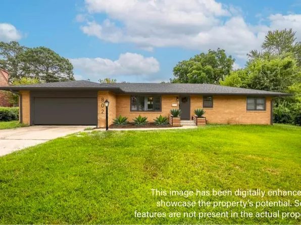 802 N Albany Avenue, Bolivar, MO 65613