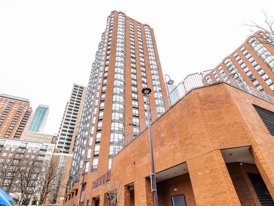 899 S Plymouth Ct APT 1005, Chicago, IL, 60605