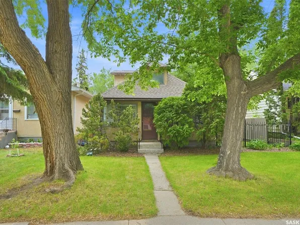 1003 6TH STREET E, Saskatoon, SK S7H 1E1