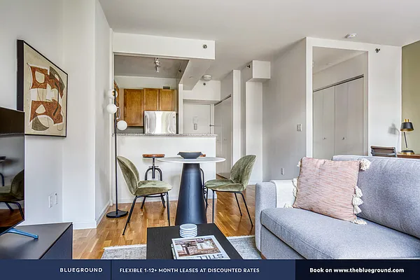 Rented by The Blueground | media 3