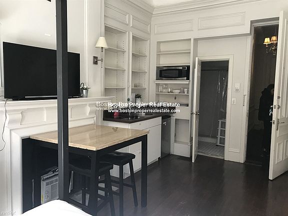 323 Beacon St. #5 Boston - Back Bay Unit Photo 7 (1)